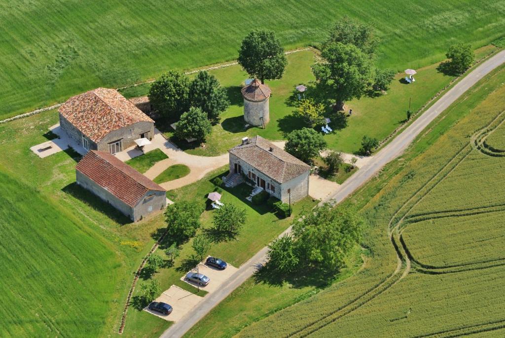 Domaine De L'Isle Basse Bed & Breakfast Fontanes  Exterior photo